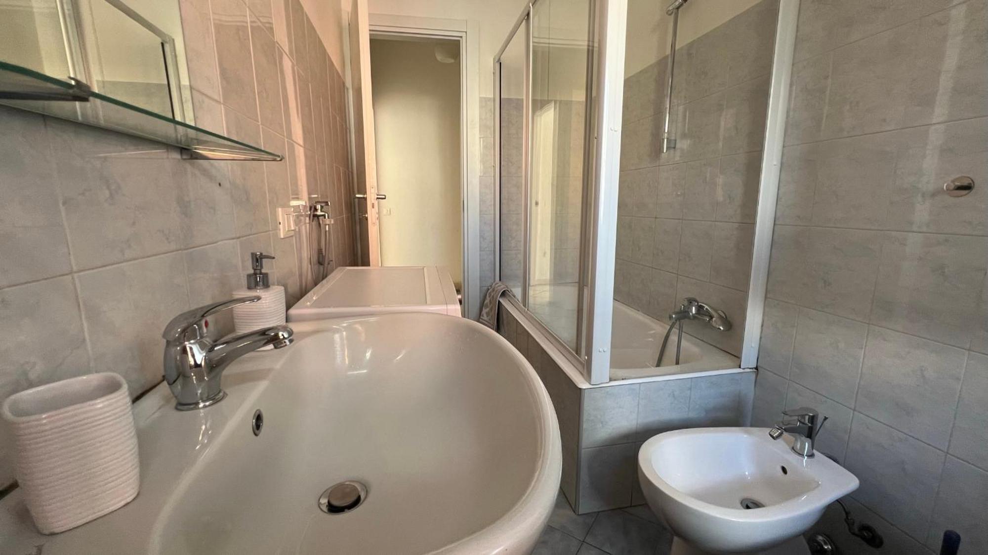 Duomo A 20 Minuti Netflix Wifi Da Juls Home Rozzano Dış mekan fotoğraf